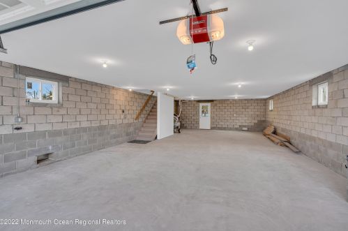 16 John St, Old Bridge NJ 08857-1705 exterior