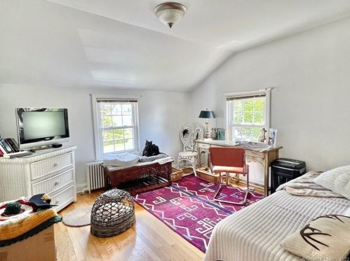 5 Brg St, Norwalk CT 06855-1500 exterior