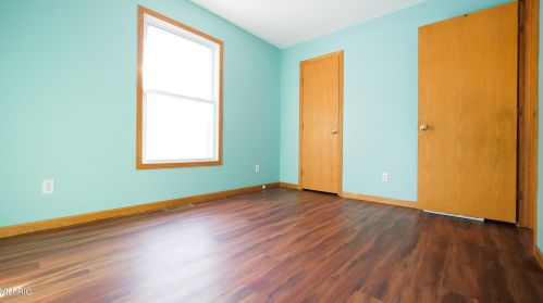 2822 Marquette Ave, Meskegon MI 49442-1370 exterior