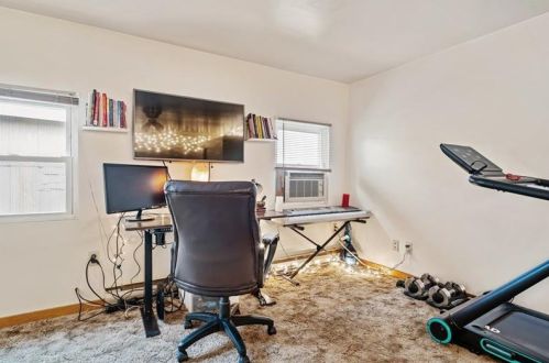 352 Garnet Way, Pittsburgh PA 15224-2005 exterior