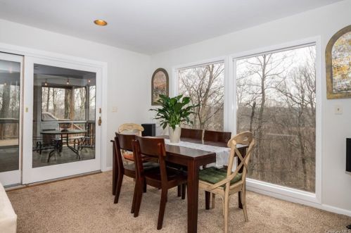 5 Fox Run, Armonk NY 10504-1011 exterior