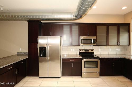 513 Ames Pl, Phoenix, AZ 85004-1828