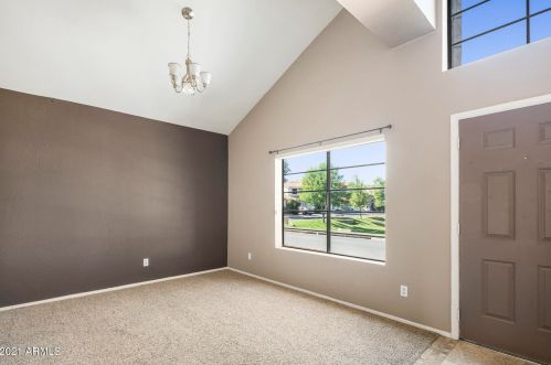 4523 Bluefield Ave, Phoenix AZ 85032-1420 exterior