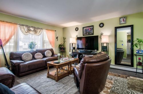 58 21 St, Huntington Station NY 11746-3259 exterior