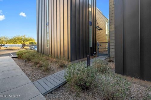 3605 3rd St, Tucson AZ  85716-4609 exterior