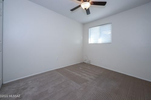 702 Kent Dr, Tucson AZ 85710-2442 exterior