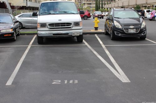 3215 Ala Ilima St, Honolulu HI 96818-2946 exterior