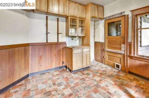 2133 Essex St, Berkeley CA 94705-1814 exterior