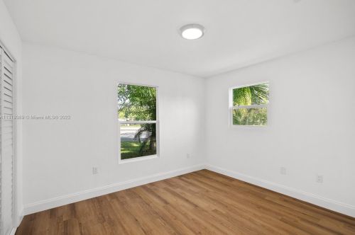 300 Prima Vis Blvd, Fort Pierce FL 34983-1834 exterior