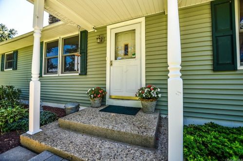 87 Cross Rd, Patterson NY 12563-2719 exterior