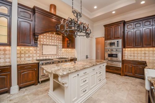 5450 Honea Egypt Rd, Montgomery TX 77316-9483 exterior