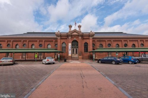 709 Capitol St, Washington DC 20003-1711 exterior