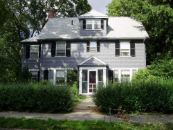 43 Central St, Newton, MA 02466-2402