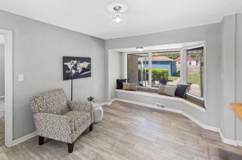 6073 36th St, Milwaukee WI  53221-4652 exterior