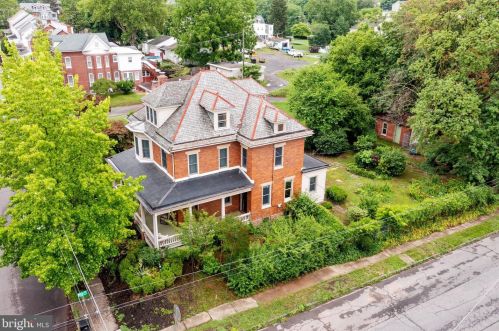 390 Franklin St, Pottstown PA  19464-5369 exterior