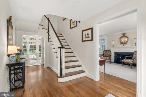 5103 Duvall Dr, Bethesda MD 20816-1871 exterior