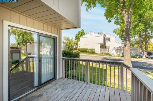 359 Scottsdale Rd, Concord CA 94523-5113 exterior