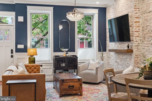 2227 Christian St, Philadelphia PA  19146-1718 exterior