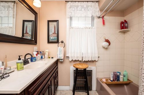 180 Wood Ave, Woonsocket RI 02895-2131 exterior