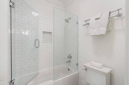 2652 Forrest Way, Atlanta GA  30305-3770 exterior