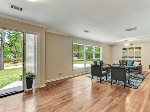 1237 Jody Ln, Atlanta GA  30329-3519 exterior