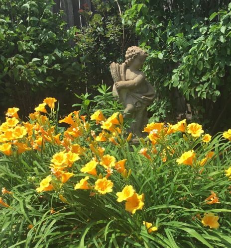 3822 Seeley Ave, Chicago IL 60645-5511 exterior