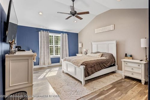 908 Calvin St, Lacey NJ 08731-1056 exterior