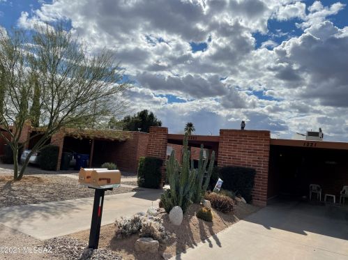 1217 Dodge Blvd, Tucson AZ 85713-5339 exterior