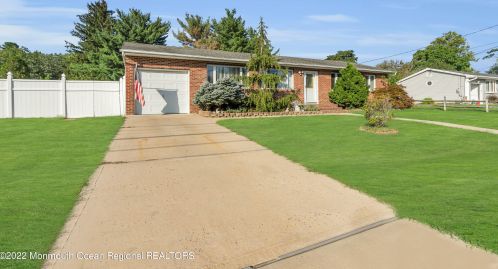 22 Goldweber Ave, Jackson Twp, NJ 08527-2528