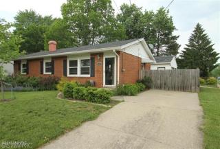 7417 Rockford St, Kalamazoo, MI 49024-4145