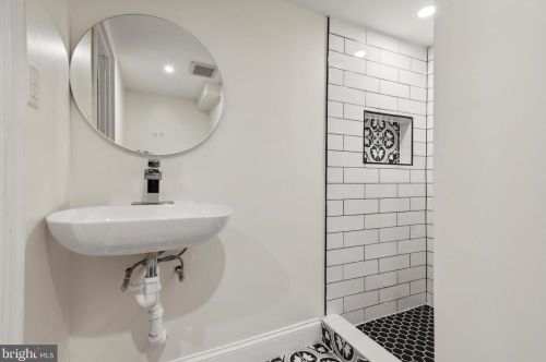 1646 Cheltenham Ave, Philadelphia PA exterior