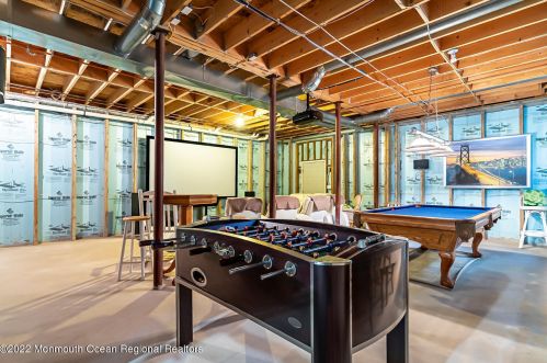 660 Berkeley Ave, Berkeley Township NJ 08721-3703 exterior