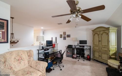 508 Donato Cir, Scotch Plains NJ 07076-1073 exterior