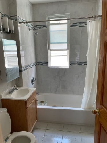 2947 Lawndale Ave, Chicago IL 60655-3313 exterior