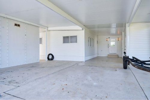 13 Crk Cir, Naples FL 34114-8238 exterior