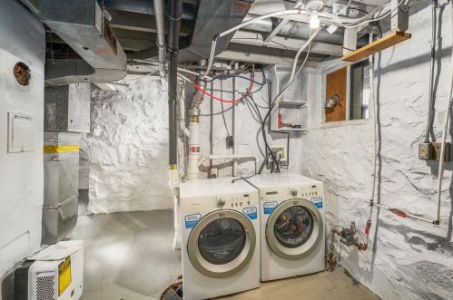 4124 Luverne St, Duluth MN 55804-2150 exterior