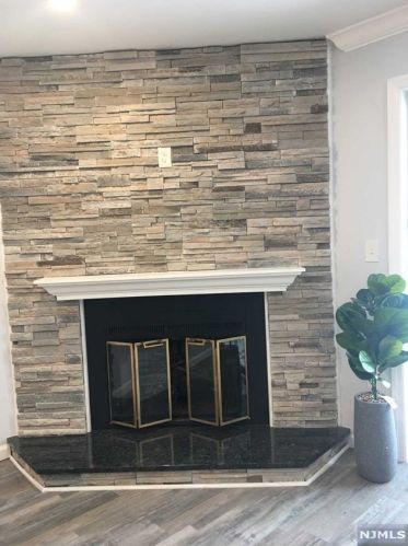 7 Millay Ct, Teaneck NJ 07666-6485 exterior