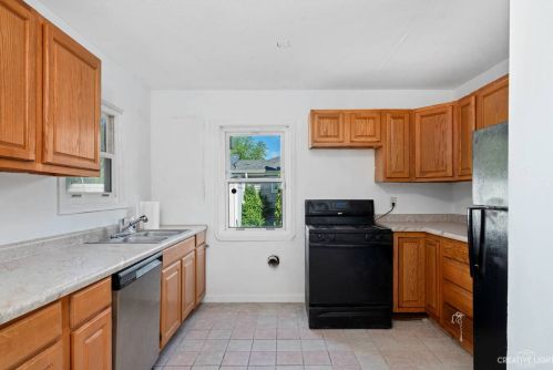 210 Luana Rd, Joliet, IL 60433-3132