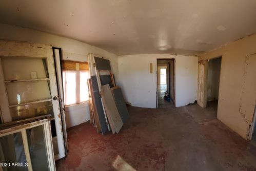 1805 31 Pl, Phoenix AZ 85008-3717 exterior