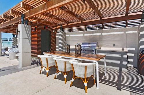 888 Kapiolani Blvd, Honolulu HI 96813-5210 exterior