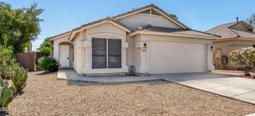 3023 Captain Dreyfus Ave, Phoenix AZ  85032-6577 exterior
