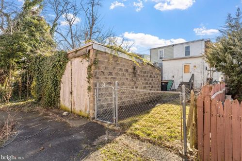 2223 Upland St, Chester PA 19013-5145 exterior