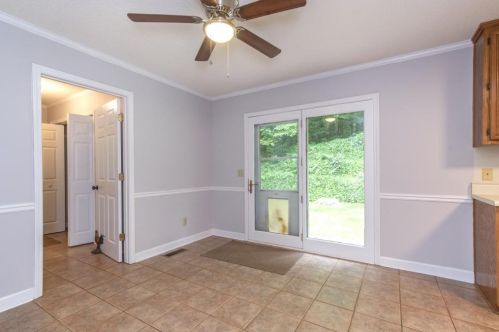 5059 Peach Mtn Cir, Gainesville GA 30507-8884 exterior