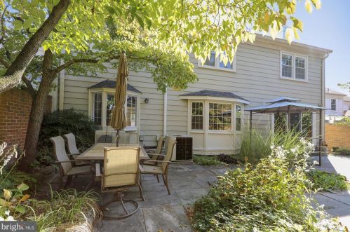 10203 Gainsborough Rd, Rockville MD  20854-4039 exterior