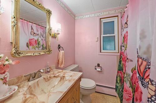 7907 Cypress St, Pittsburgh PA 15237-1931 exterior