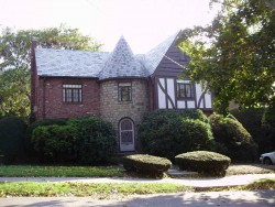 86 Stuart Rd, Newton, MA 02459-1261