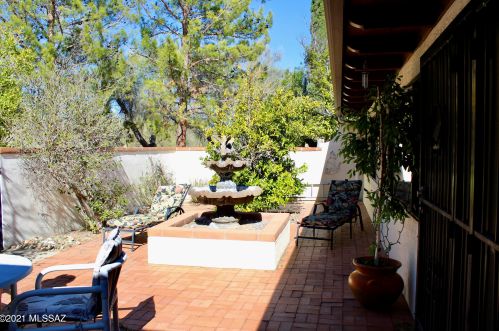 220 Paseo Seco, Green Valley AZ 85614-2714 exterior