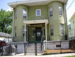 62 Hawthorn St, Newton, MA 02458-1215