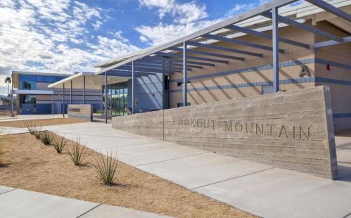 14802 3rd Ave, Phoenix AZ 85027-4747 exterior