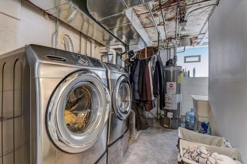 712 7 Ave, Broadview IL 60153-2022 exterior